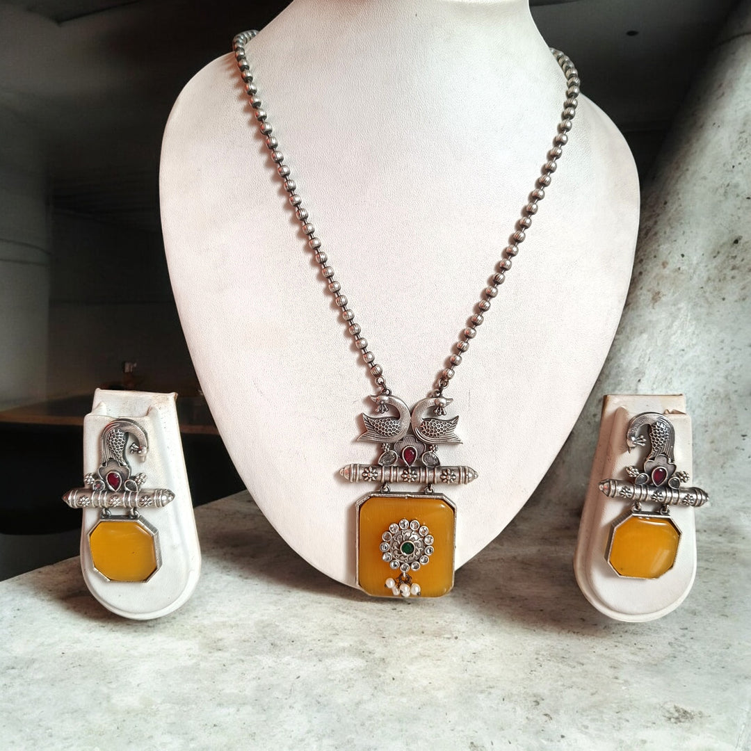 TELANAARI RADIANT MALINI SILVER-PLATED YELLOW NECKLACE SET