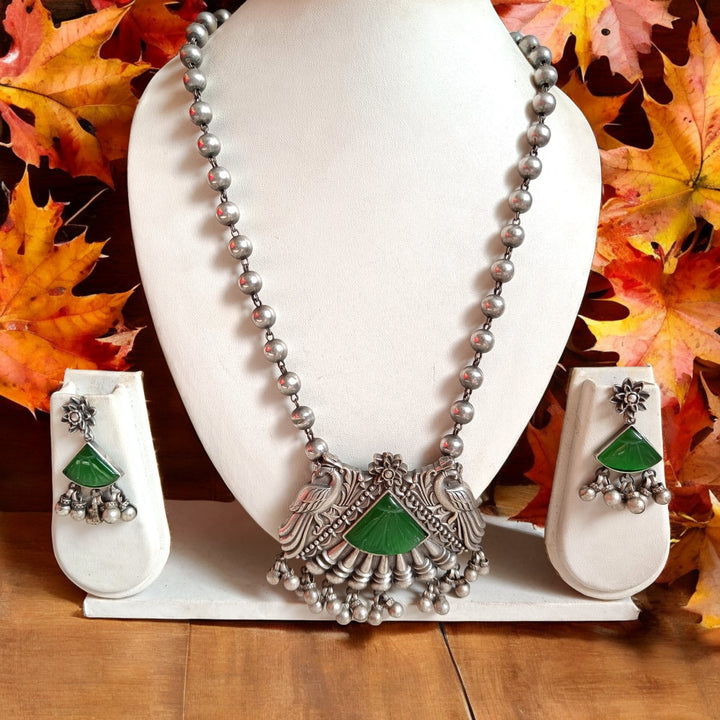 TELANAARI RADIANT RAKSHANDA SILVER-PLATED LIGHT GREEN NECKLACE SET