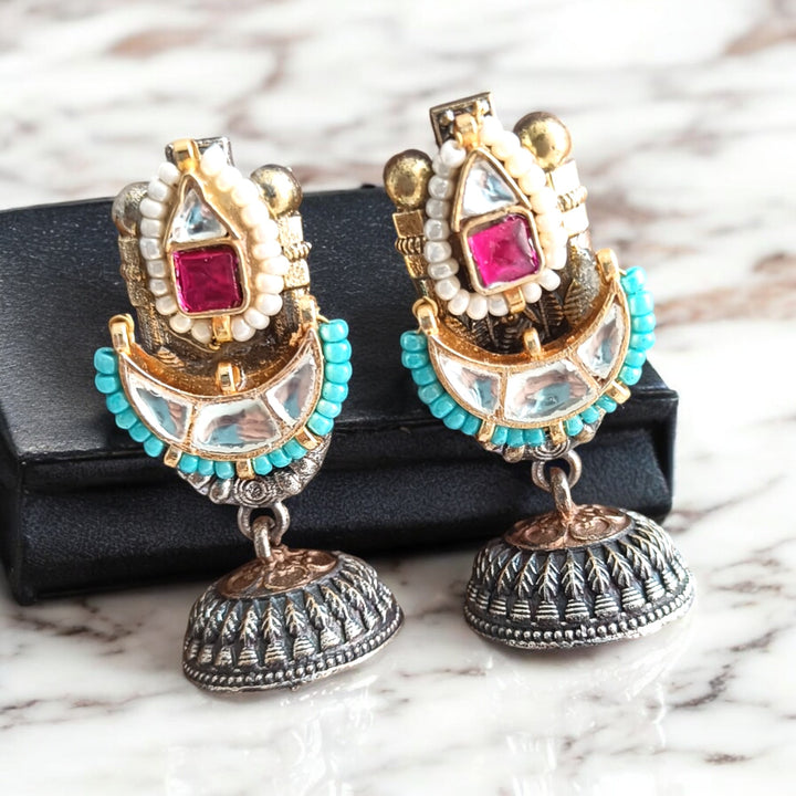 ABHIJATA DUAL TONE PACHI KUNDAN FUSION SILVER PLATED EARRINGS [product_variant]- TelaNaari