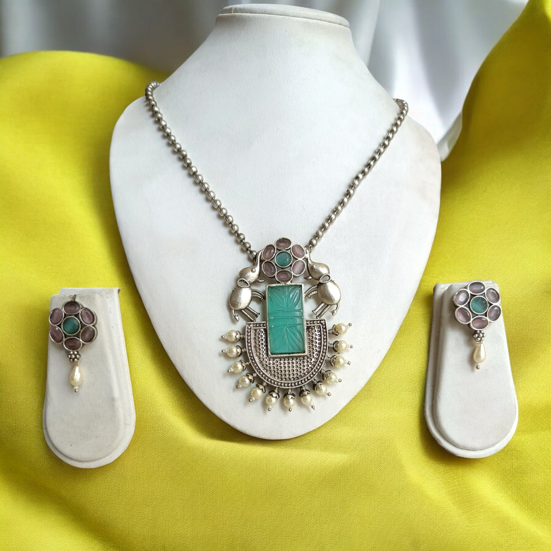 PARUL SILVER-PLATED ELEPHANT SEA GREEN NECKLACE SET