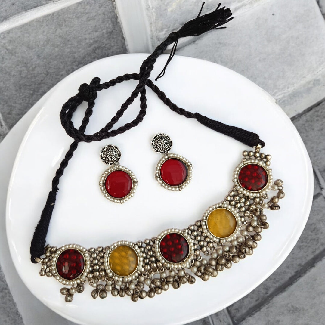 CLASSIC TIMELESS ESHANA YELLOW RED SILVER PLATED CHOKER NECKLACE SET