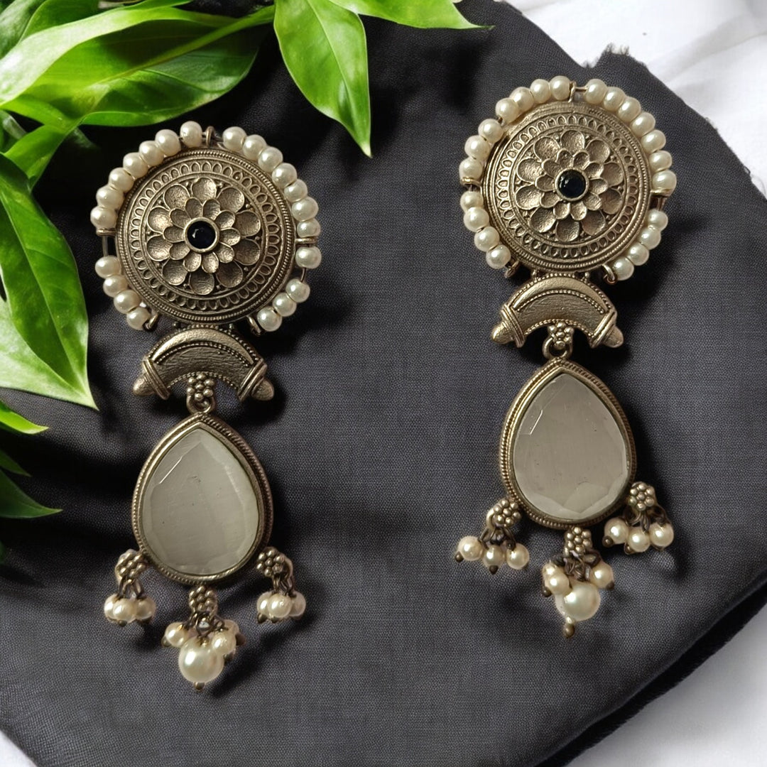 TELANAARI MAITRI TEAR DROP EARRINGS [product_variant]