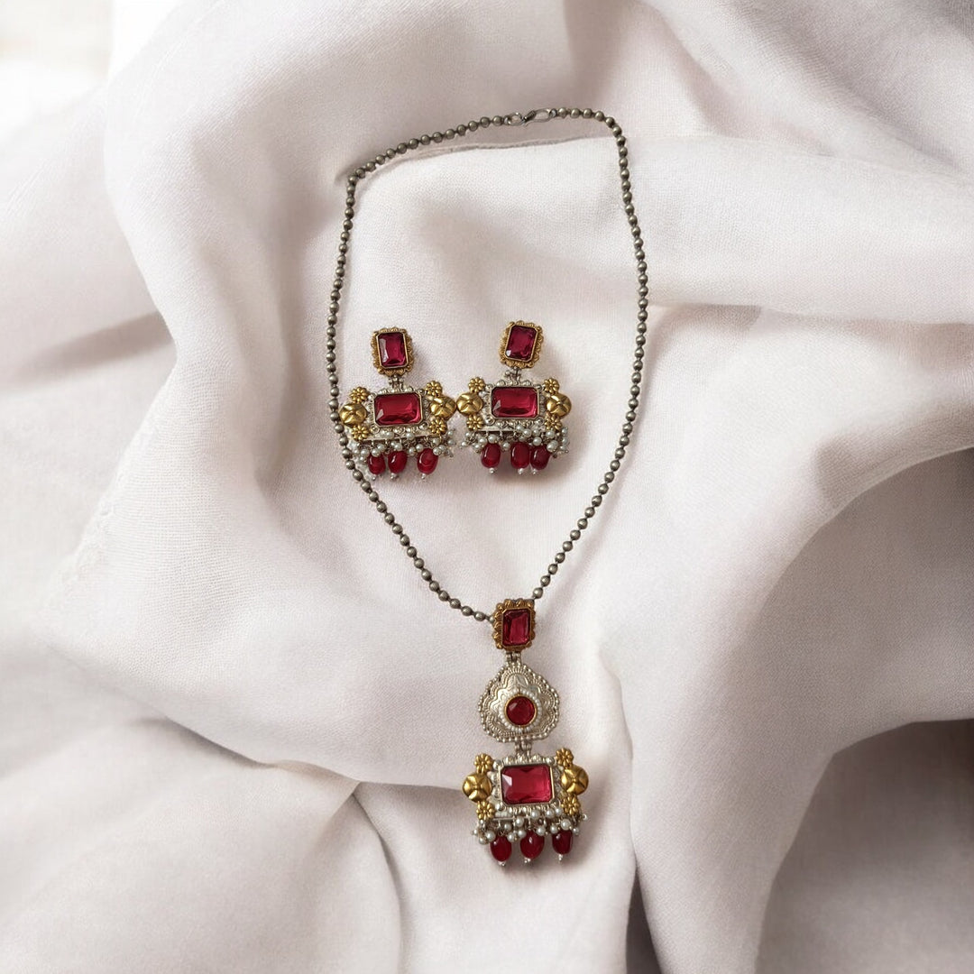 TELANAARI TIMELESS PARNEET RED DUAL TONE SILVER-PLATED NECKLACE SET