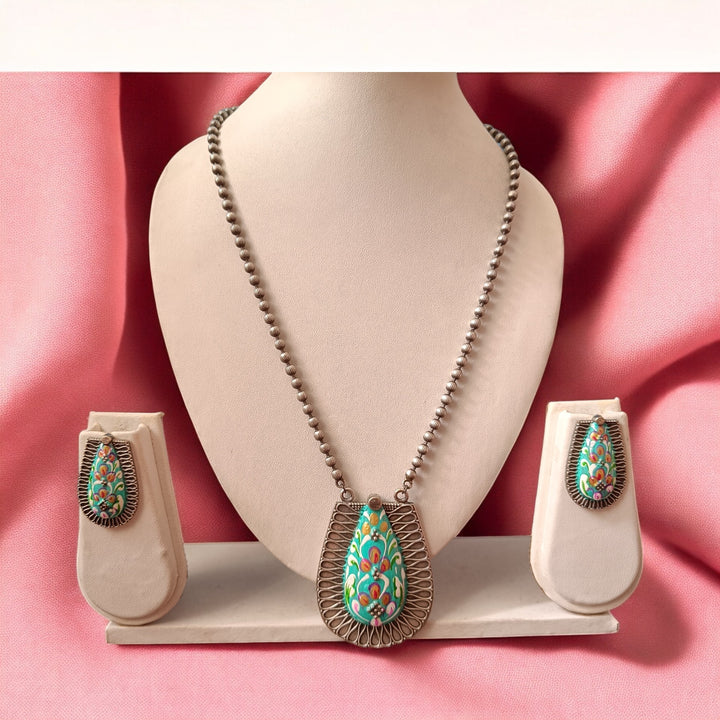 TELANAARI MANSI HAND PAINTED LIGHT GREEN SILVER-PLATED NECKLACE SET