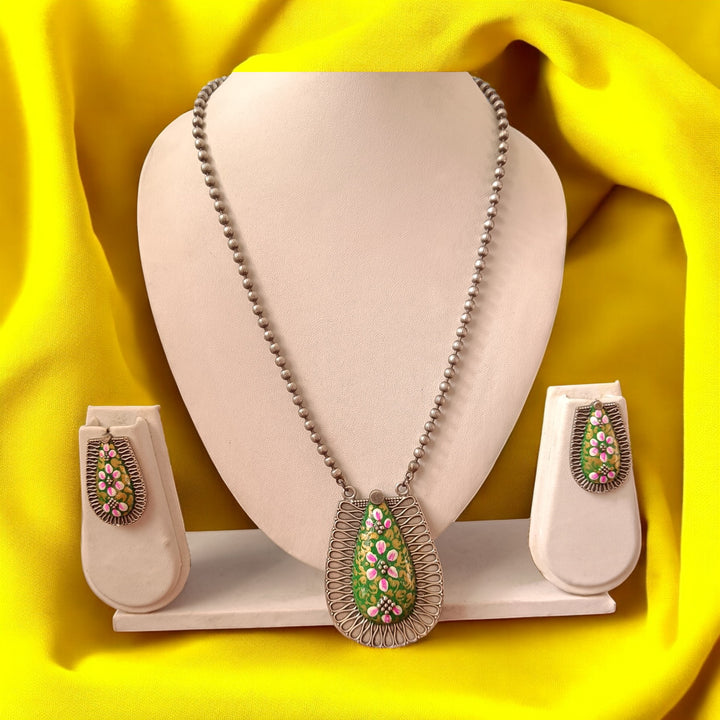 TELANAARI GUNEET HAND PAINTED GREEN SILVER-PLATED NECKLACE SET