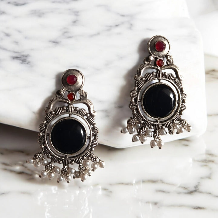 TELA NAARI ELEGANT OXIDISED SILVER EARRINGS