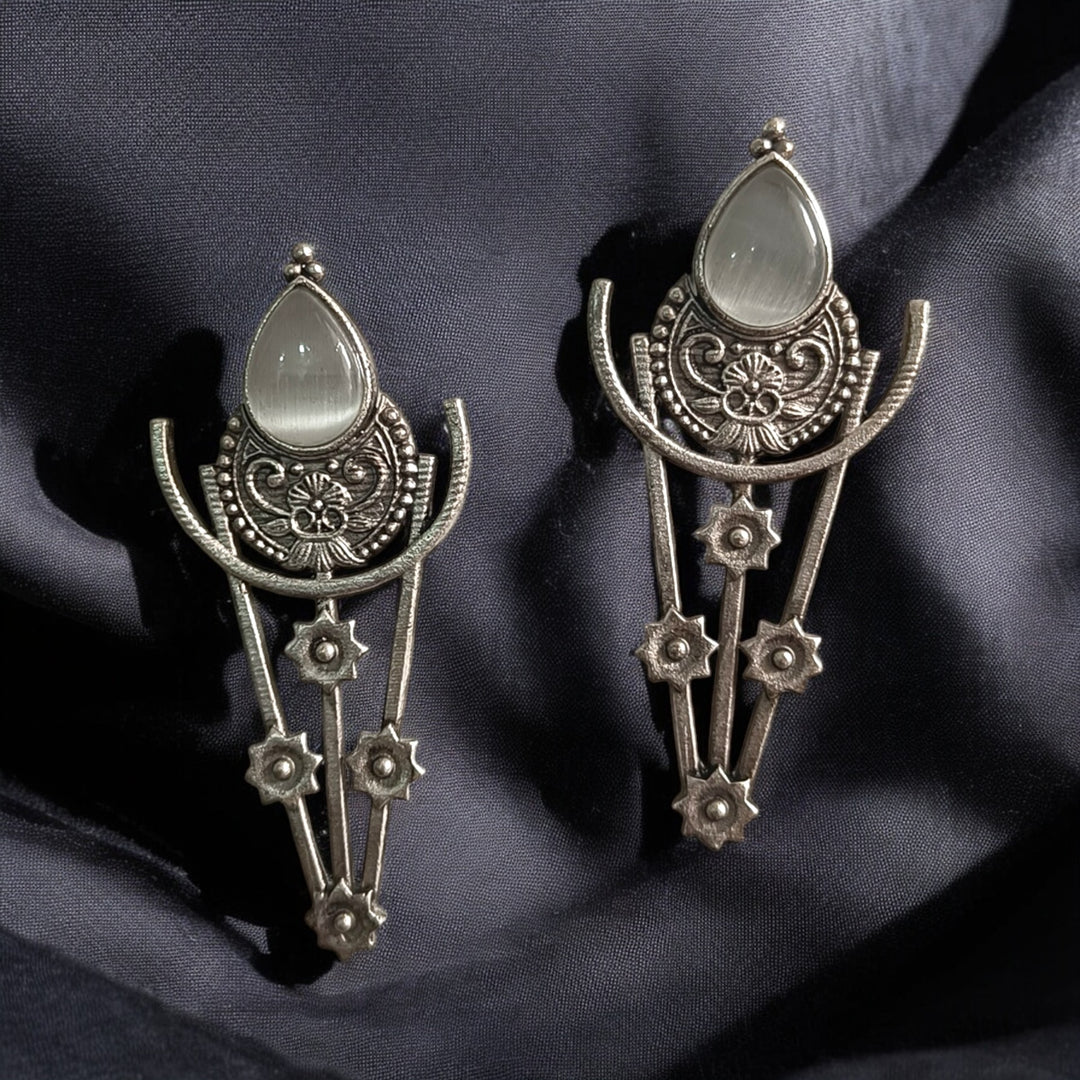 TELA NAARI DAZZLING SILVER OXIDISED EARRINGS