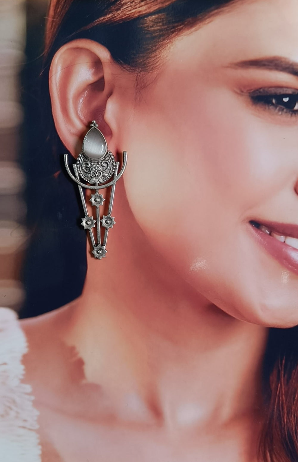 TELA NAARI DAZZLING SILVER OXIDISED EARRINGS