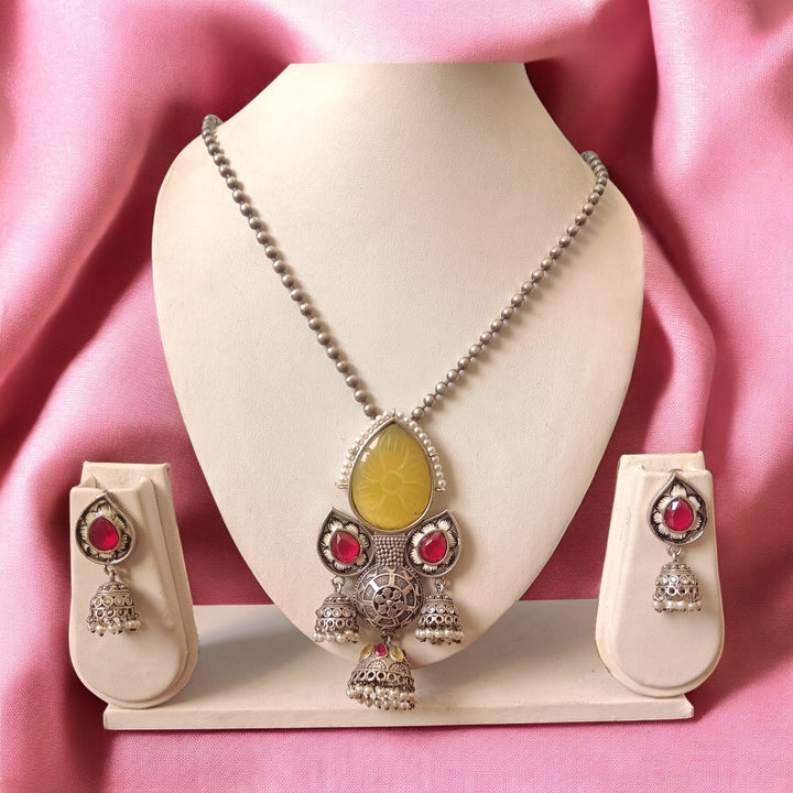 TELANAARI RUCHA YELLOW SILVER PLATED NECKLACE SET