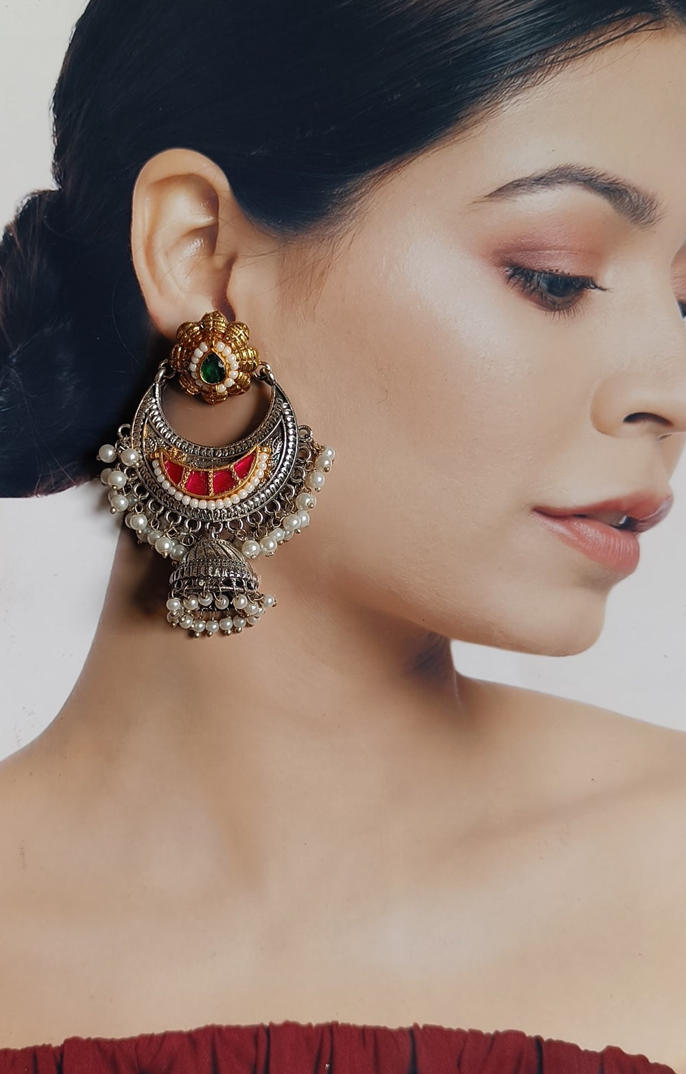 TELANAARI ELEGANT KAMALJEET DUAL TONE FUSHION PACHI KUNDAN SILVER PLATED EARRINGS