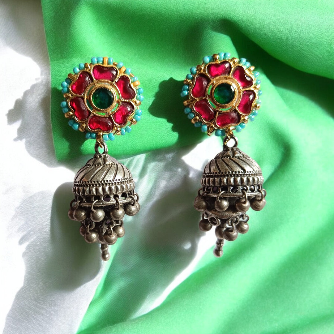 TELANAARI ELEGANT JAYANTI DUAL TONE FUSHION PACHI KUNDAN SILVER PLATED EARRINGS [product_variant]