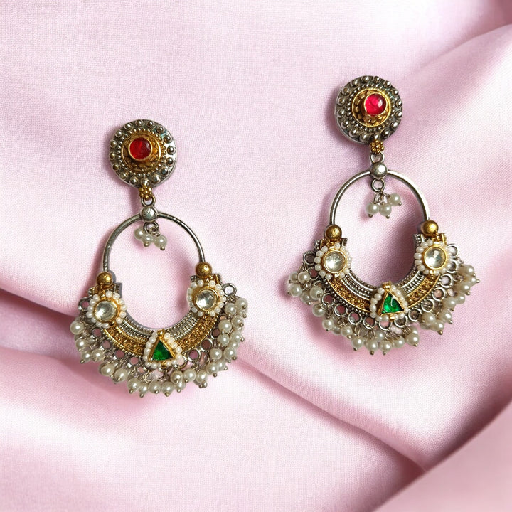 TELANAARI ELEGANT SWETALI DUAL TONE FUSHION PACHI KUNDAN SILVER PLATED EARRINGS [product_variant]