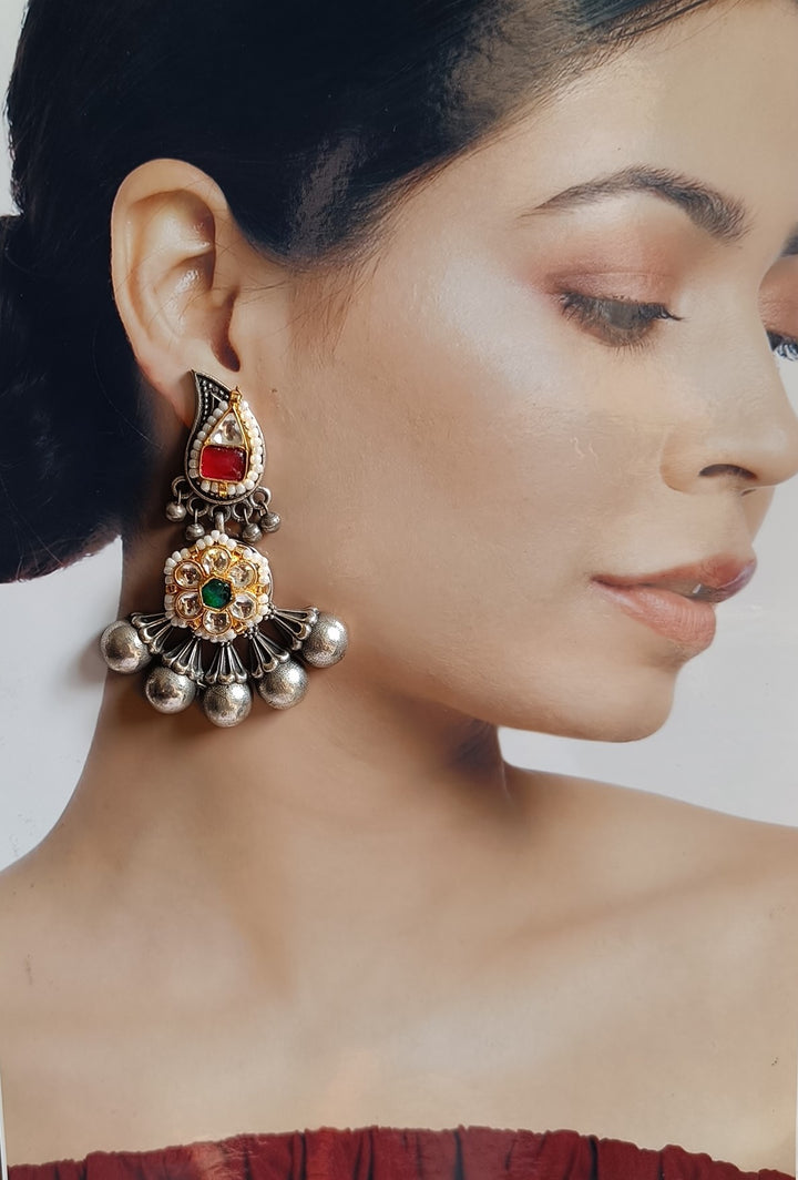 ELEGANT SANDHYA DUAL TONE PACHI KUNDAN FUSHION SILVER PLATED EARRINGS [product_variant]- TelaNaari