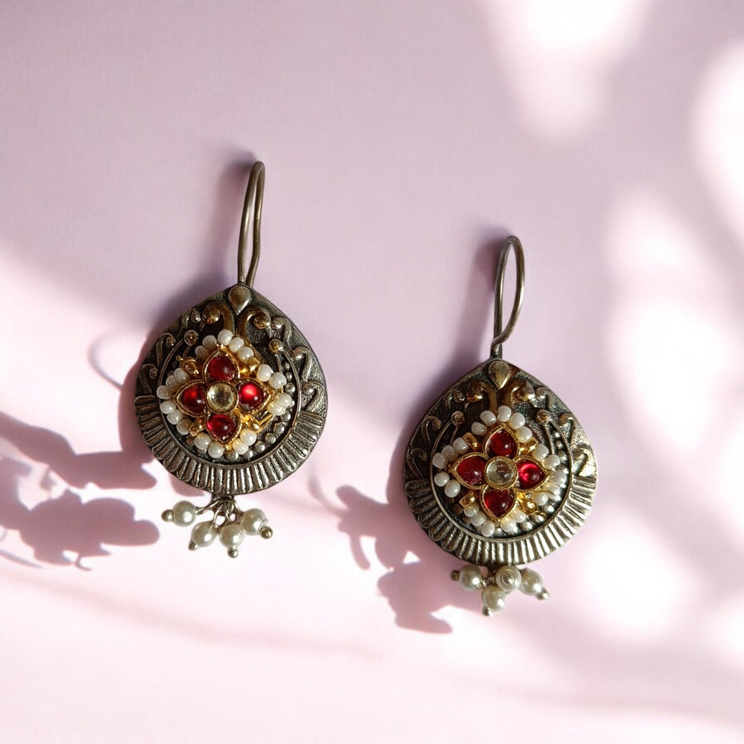 ELEGANT ARYA DUAL TONE PACHI KUNDAN FUSHION SILVER PLATED HOOK EARRINGS [product_variant]- TelaNaari