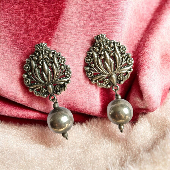 ELEGANT ANTIQUE KAJAL SILVER OXIDISED EARRINGS [product_variant]- TelaNaari