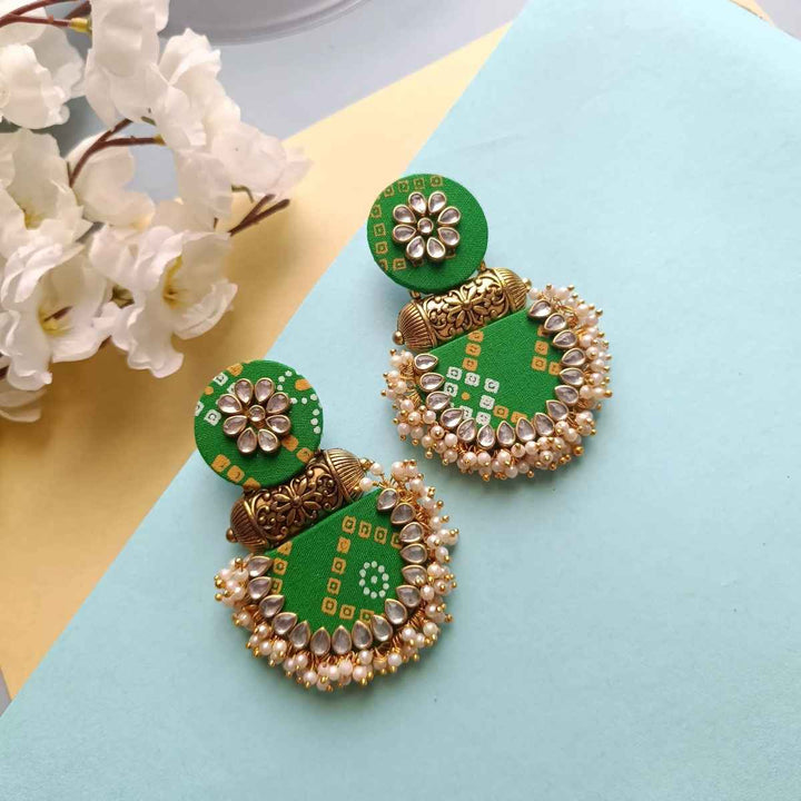 HANDMADE EARRINGS BANDHANI GREEN & WHITE INAYA [product_variant]- TelaNaari