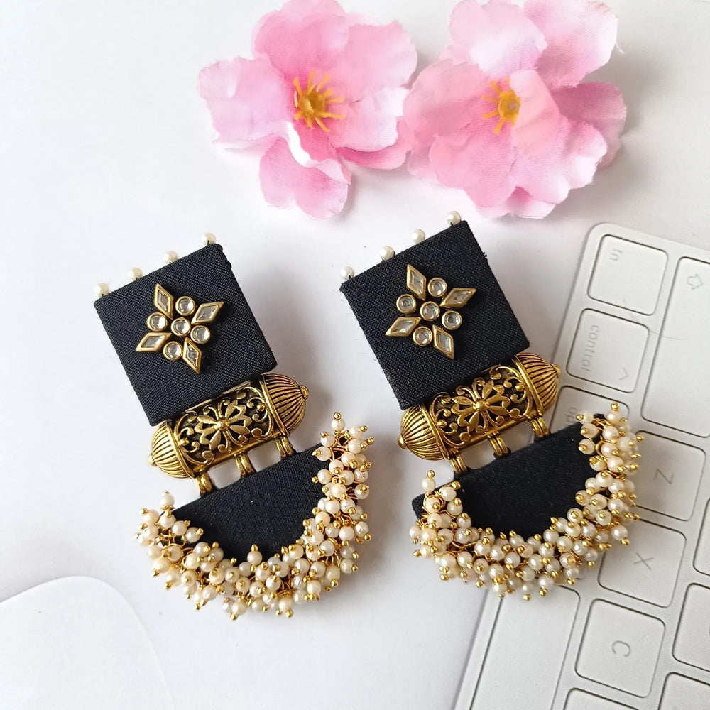 HANDMADE EARRINGS BLACK ALIA