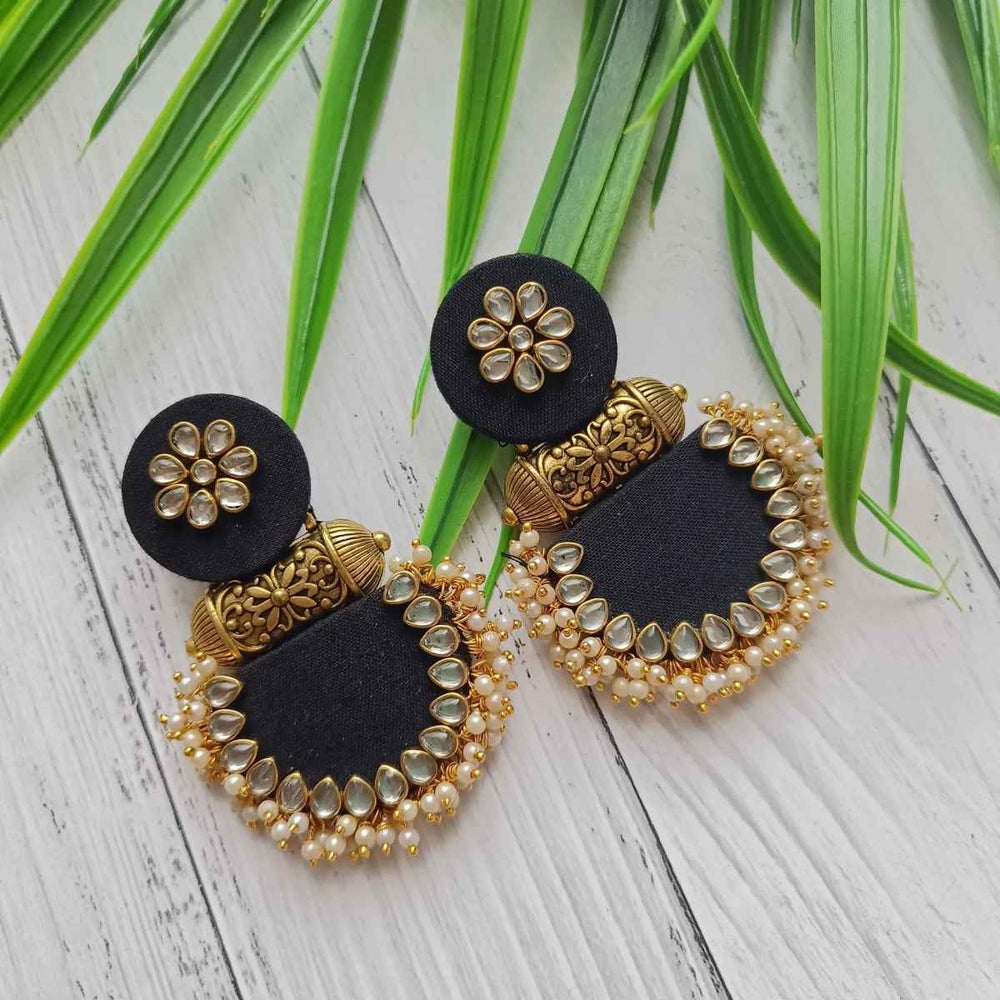 HANDMADE EARRINGS BLACK INAYA