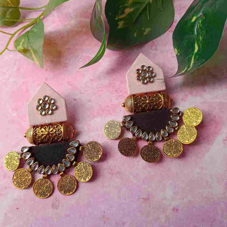 HANDMADE FABRIC EARRINGS MAITRI LIGHT PINK AND BLACK