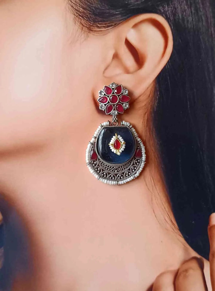 RANYA SILVER OXIDISED EARRINGS