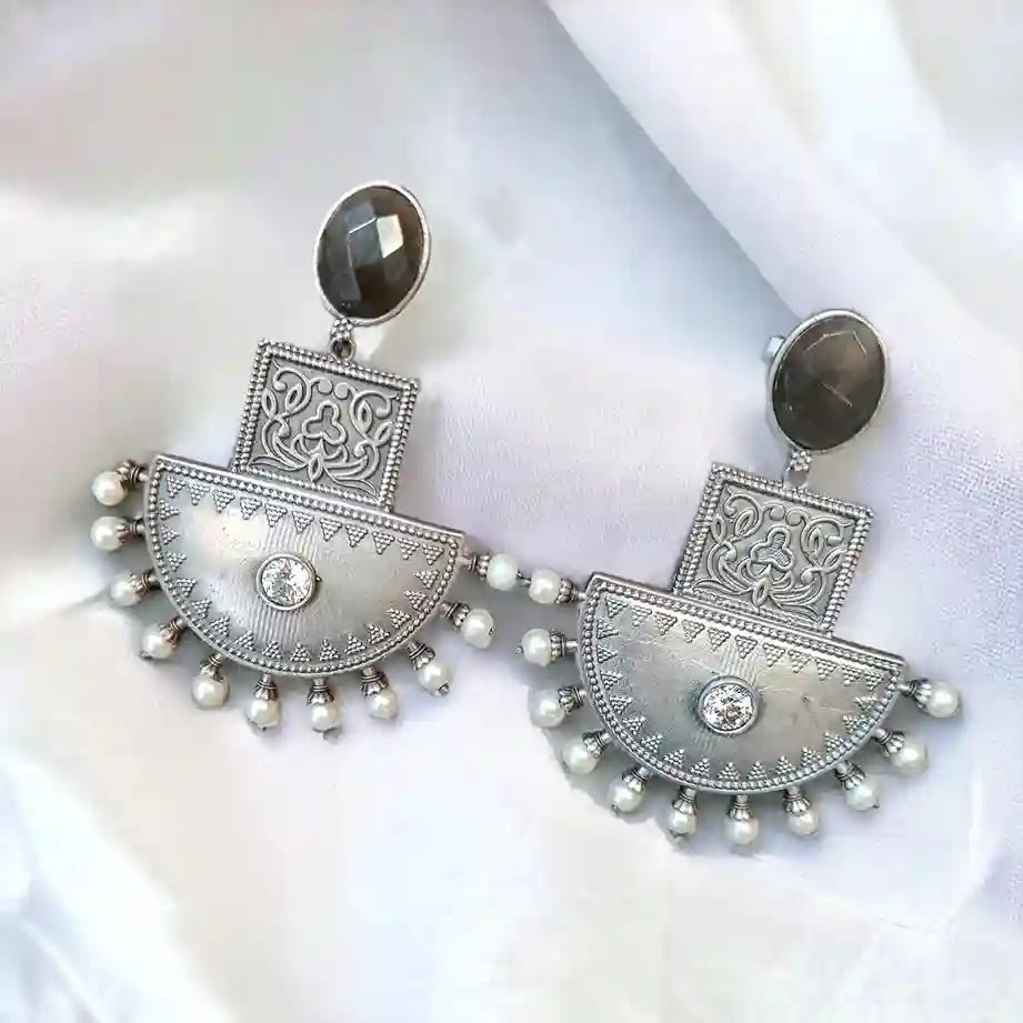 SILVER OXIDISED EARRINGS ESHA