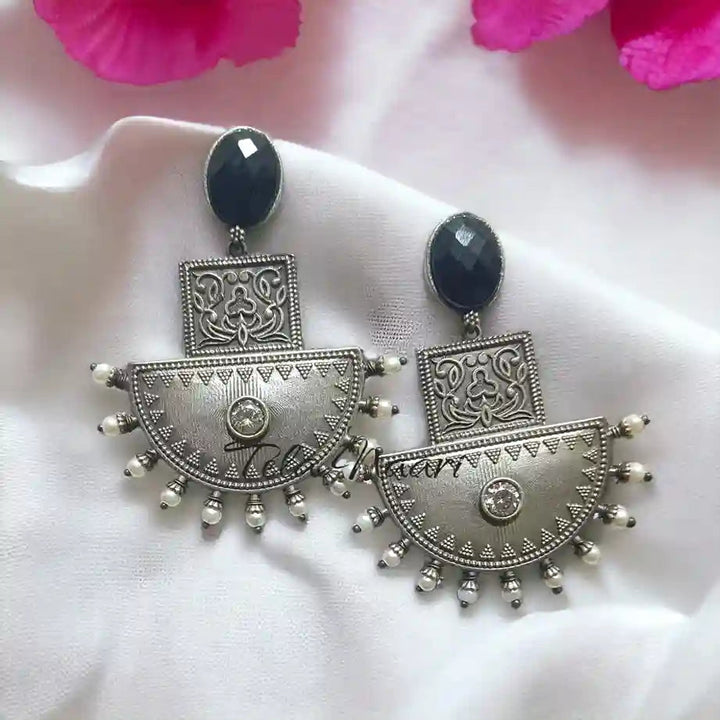 SILVER OXIDISED EARRINGS ESHA