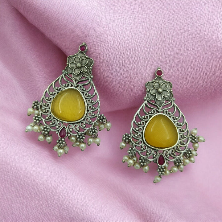 AADANYA SILVER OXIDISED PEARL EARRINGS