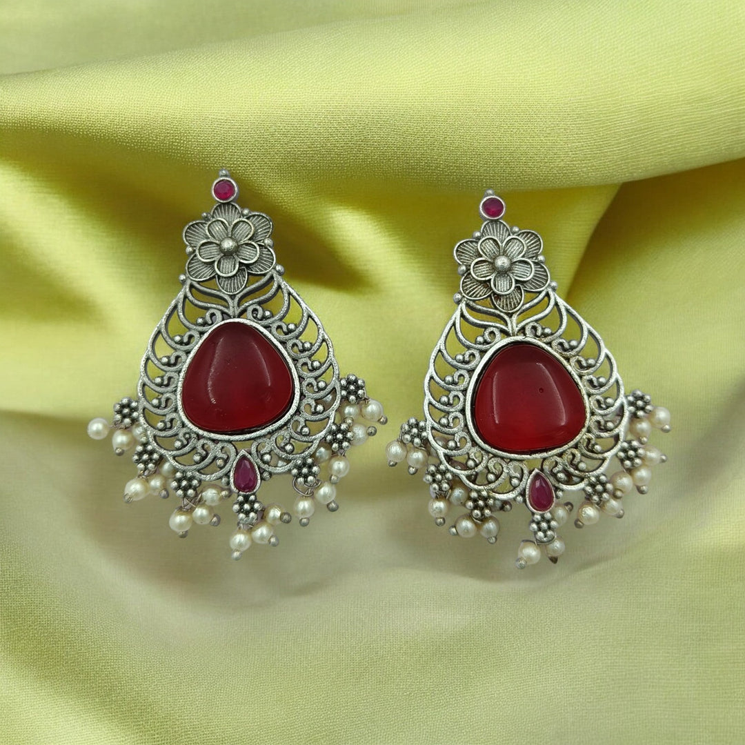 AADANYA SILVER OXIDISED PEARL EARRINGS