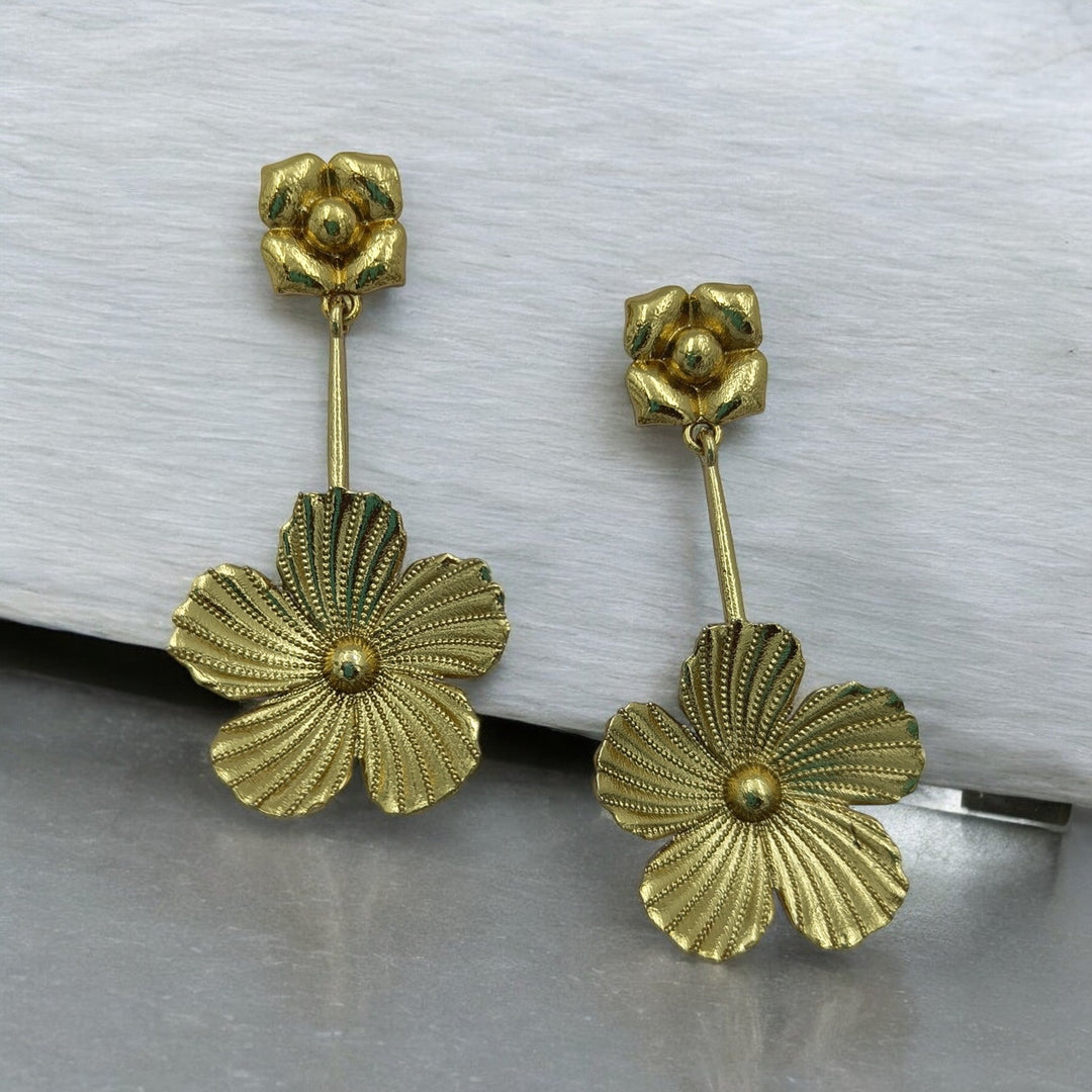 AADARSHINI GOLD PLATED EARRINGS [product_variant]- TelaNaari