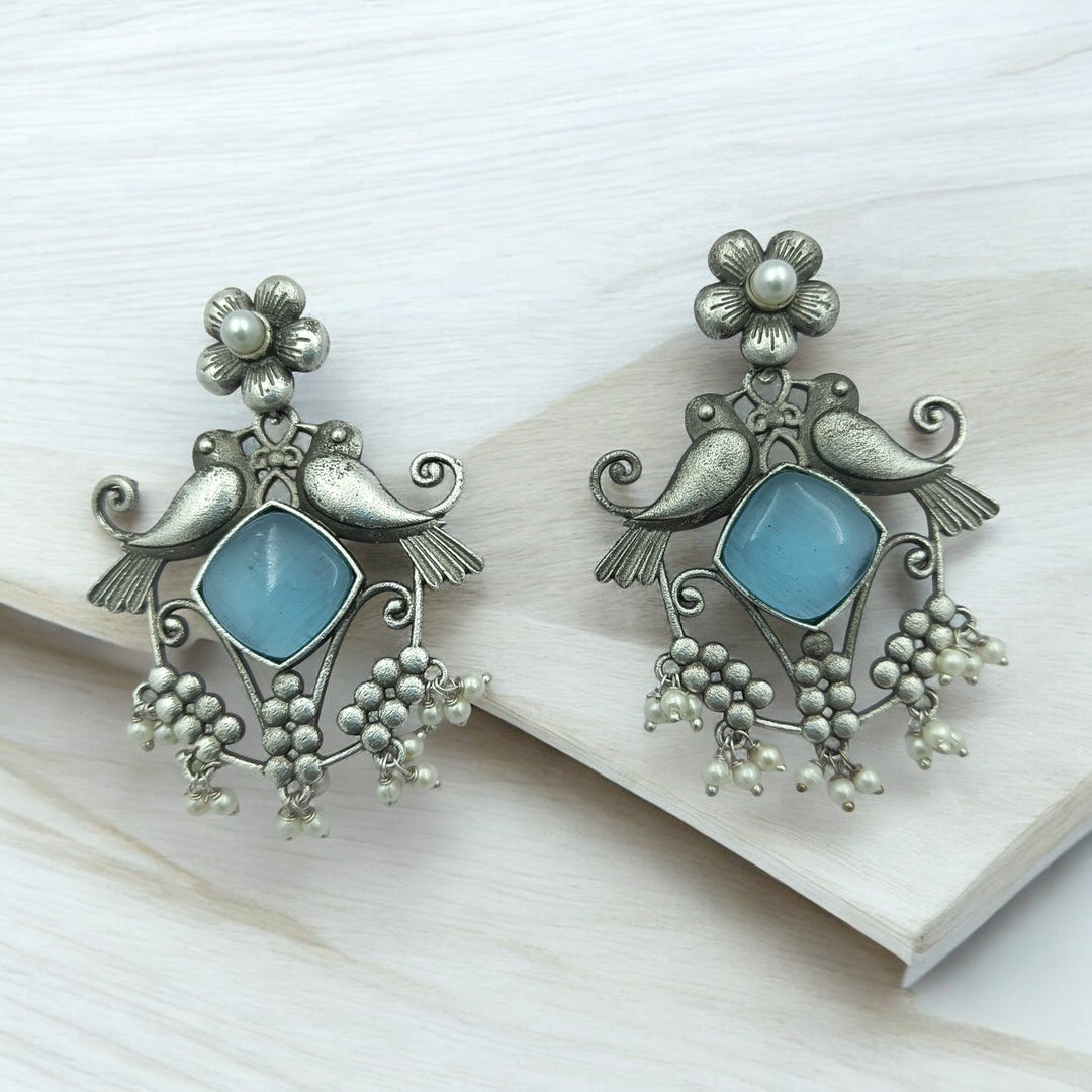 CLASSIC ELEGANT AALAYA SILVER OXIDISED PEARL EARRINGS [product_variant]- TelaNaari