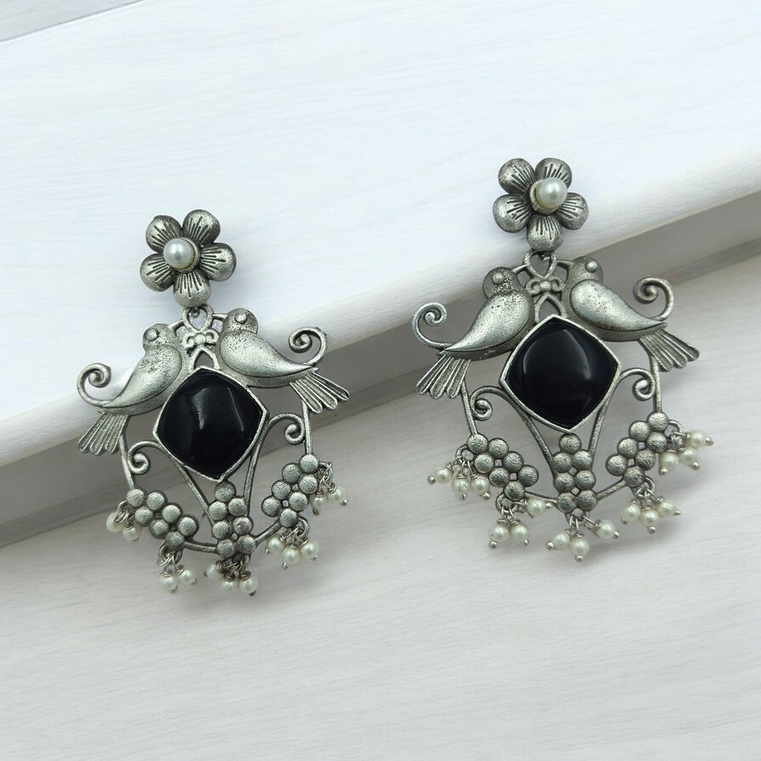 CLASSIC ELEGANT AALAYA SILVER OXIDISED PEARL EARRINGS [product_variant]- TelaNaari