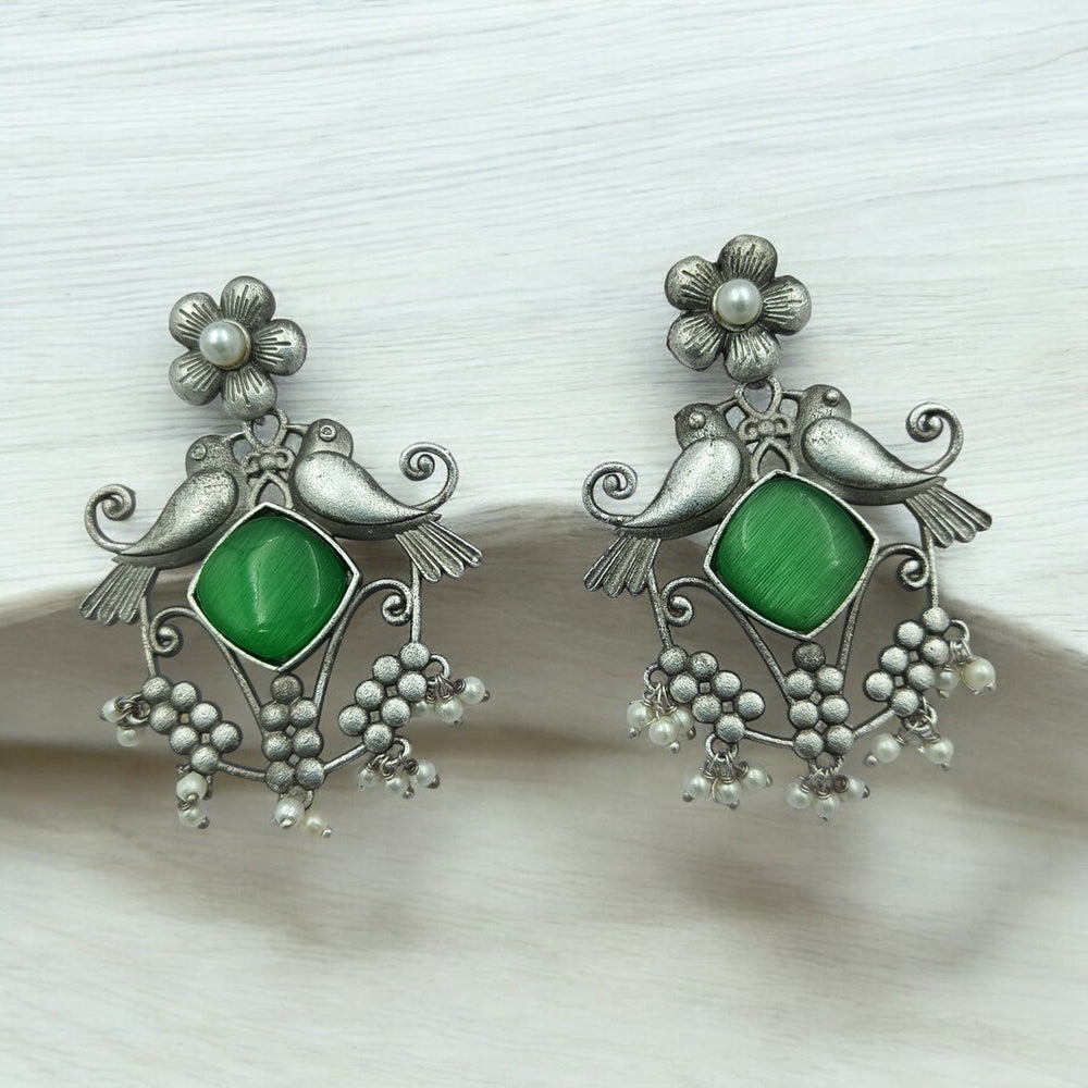 CLASSIC ELEGANT AALAYA SILVER OXIDISED PEARL EARRINGS