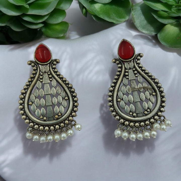 CLASSIC ELEGANT UMESHWARI SILVER OXIDISED PEARL EARRINGS [product_variant]- TelaNaari