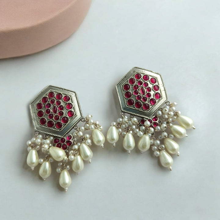 ELEGANT GOURI SILVER OXIDISED PEARL EARRINGS