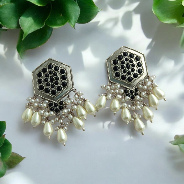 ELEGANT GOURI SILVER OXIDISED PEARL EARRINGS