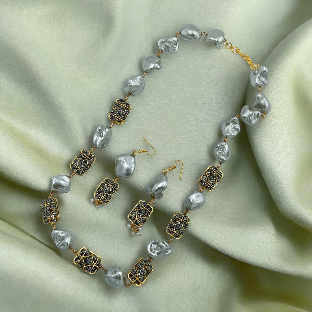 ELEGANT HIMANI BAROQUE GREY PEARL MALA