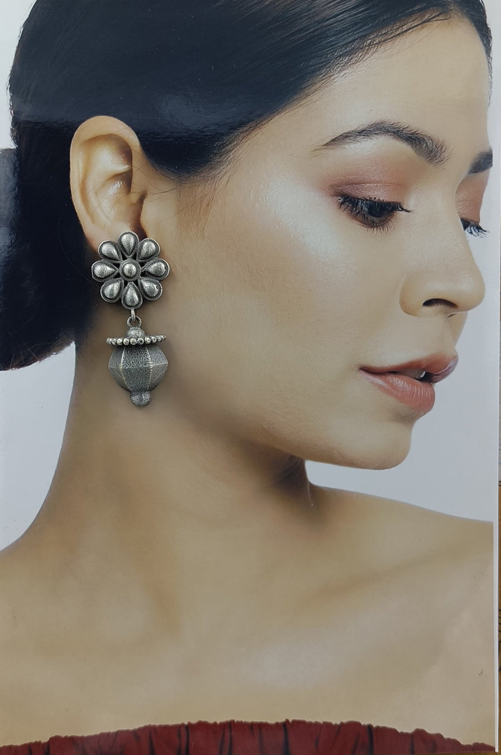 ELEGANT VINTAGE SHAILA SILVER OXIDISED EARRINGS