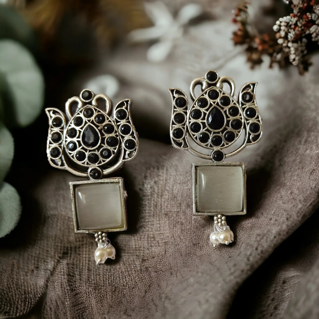 SILVER LOOK ALIKE EARRINGS AZALEA [product_variant]- TelaNaari