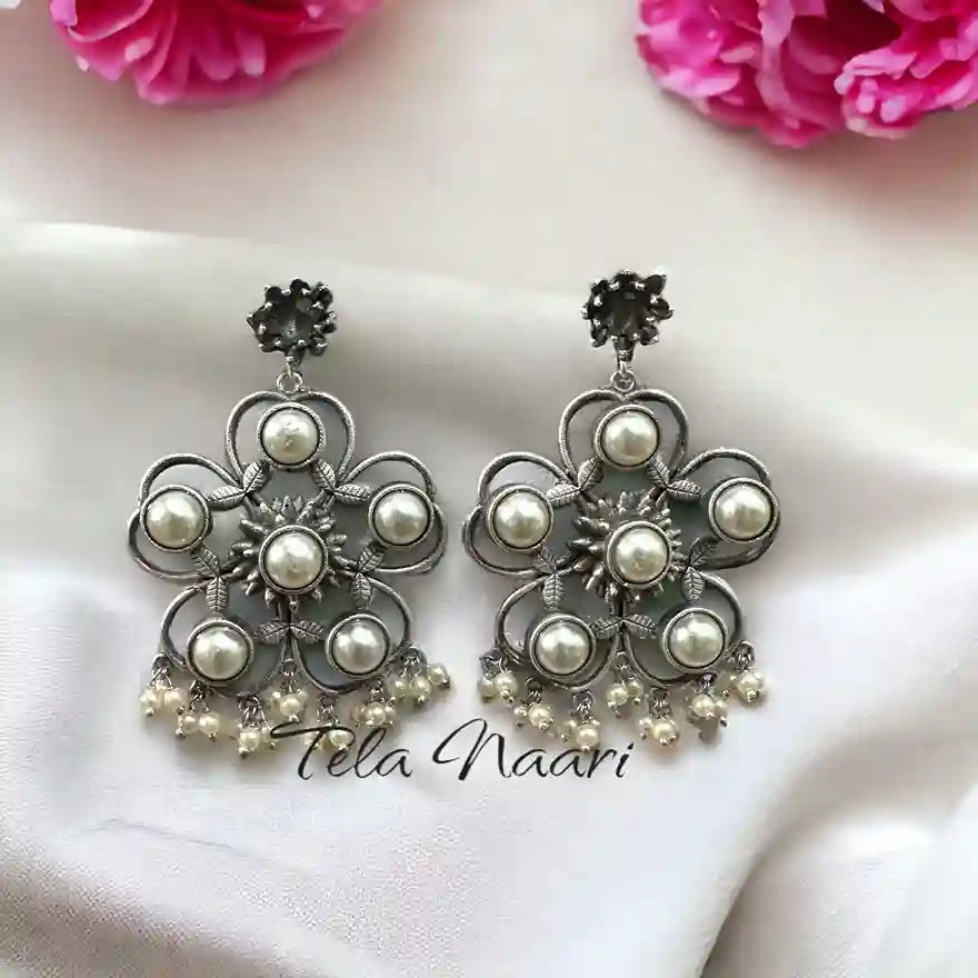 SILVER LOOK ALIKE EARRINGS FALAK