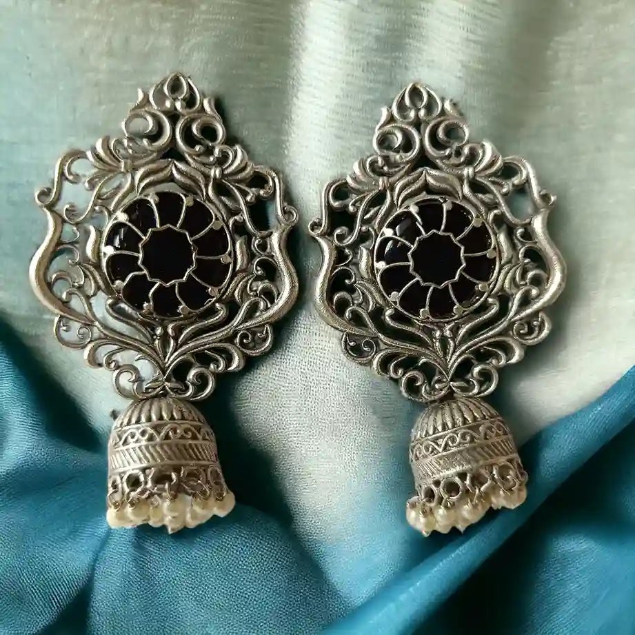 SILVER OXIDISED EARRINGS AVNI