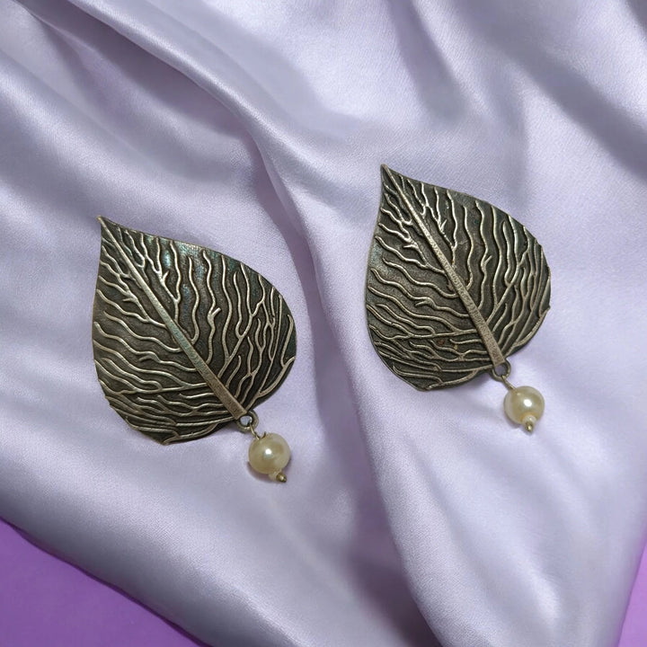 SILVER OXIDISED EARRINGS PAKEEZAH