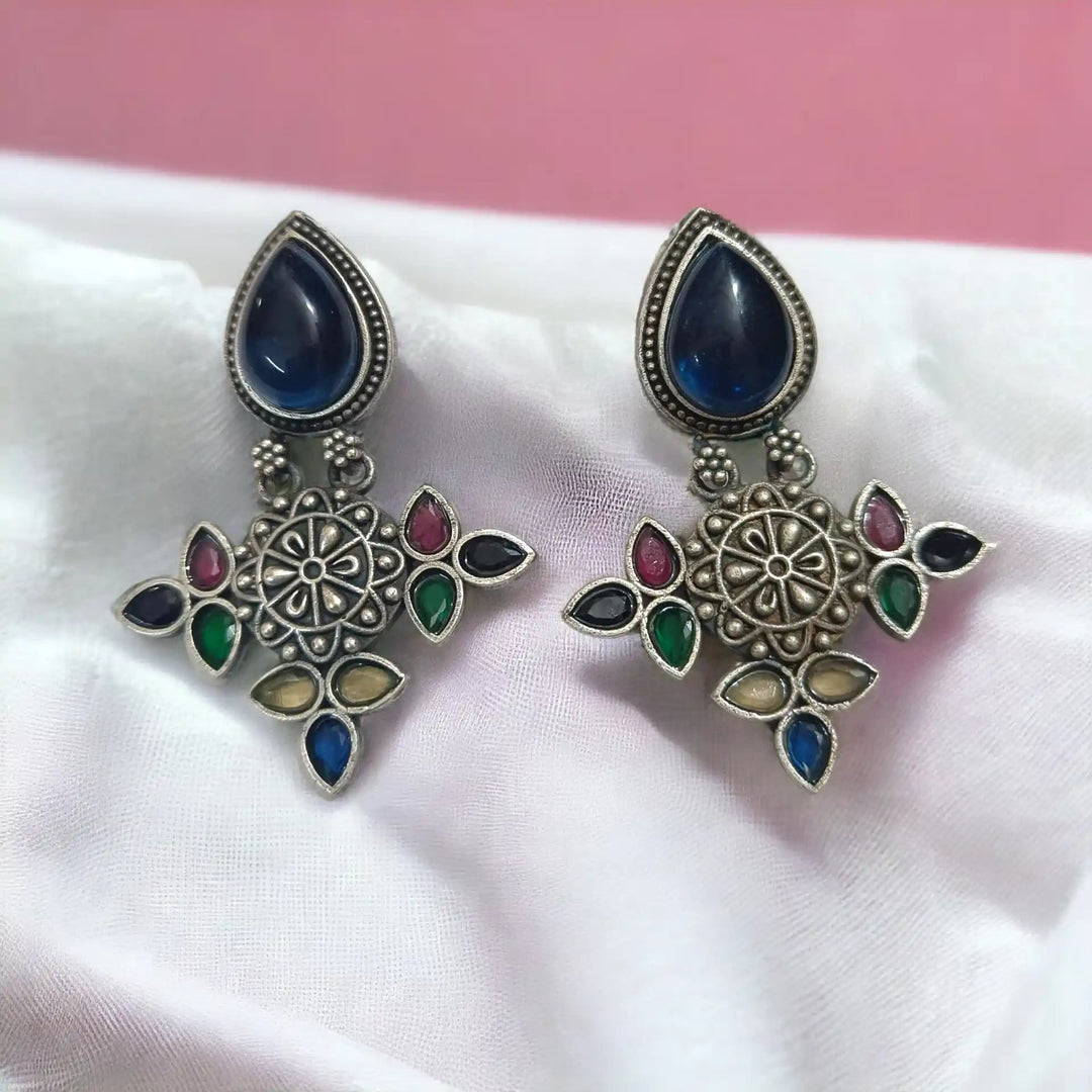 TELA NAARI CLASSY SILVER OXIDISED EARRINGS