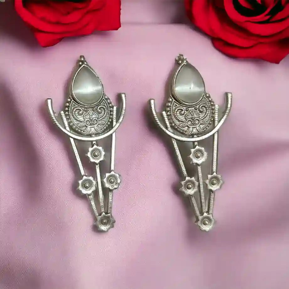 TELA NAARI DAZZLING SILVER OXIDISED EARRINGS