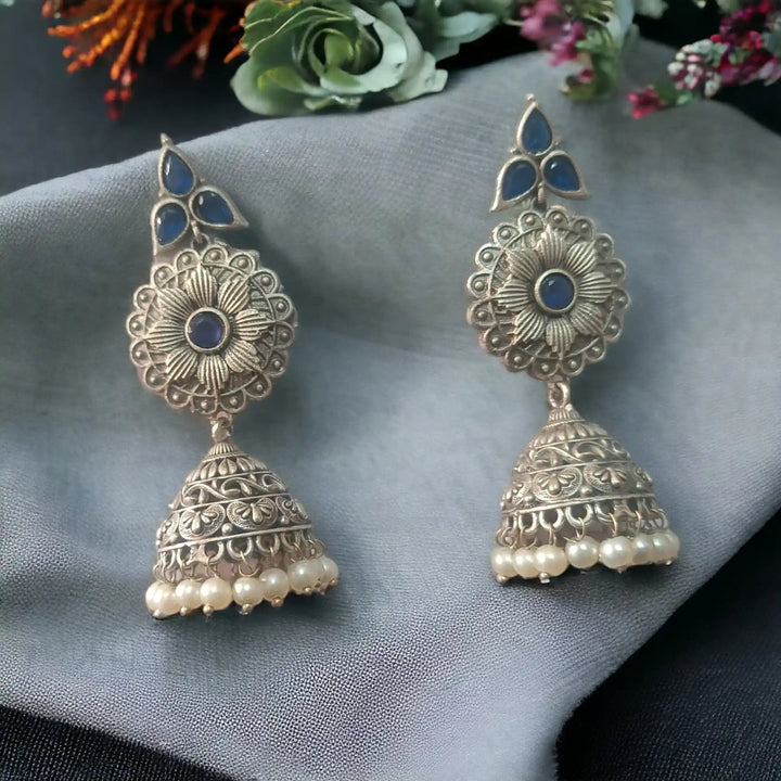 TELA NAARI DYNAMIC OXIDISED SILVER JHUMKA EARRINGS