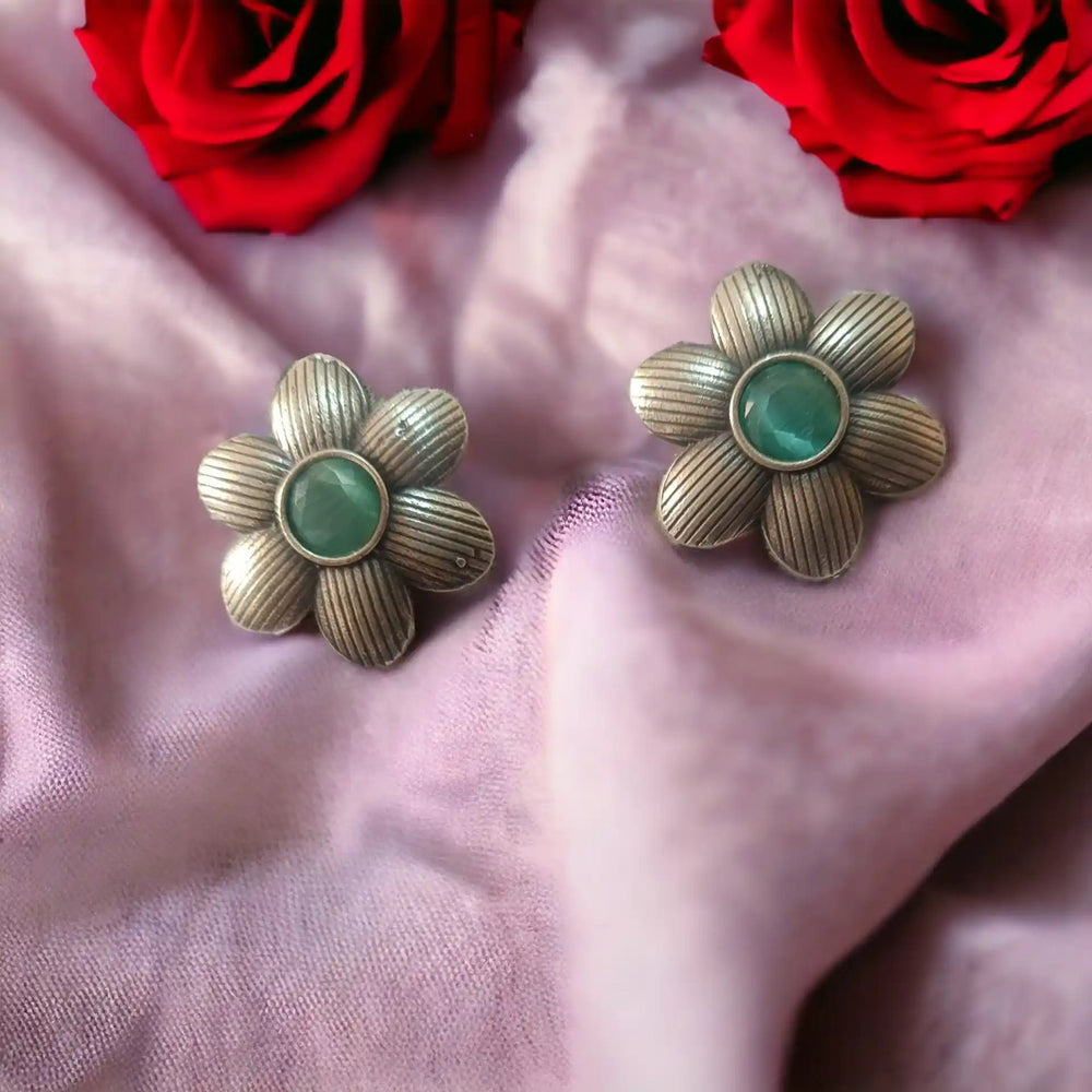 TELA NAARI MODERN OXIDISED SILVER STUD EARRINGS