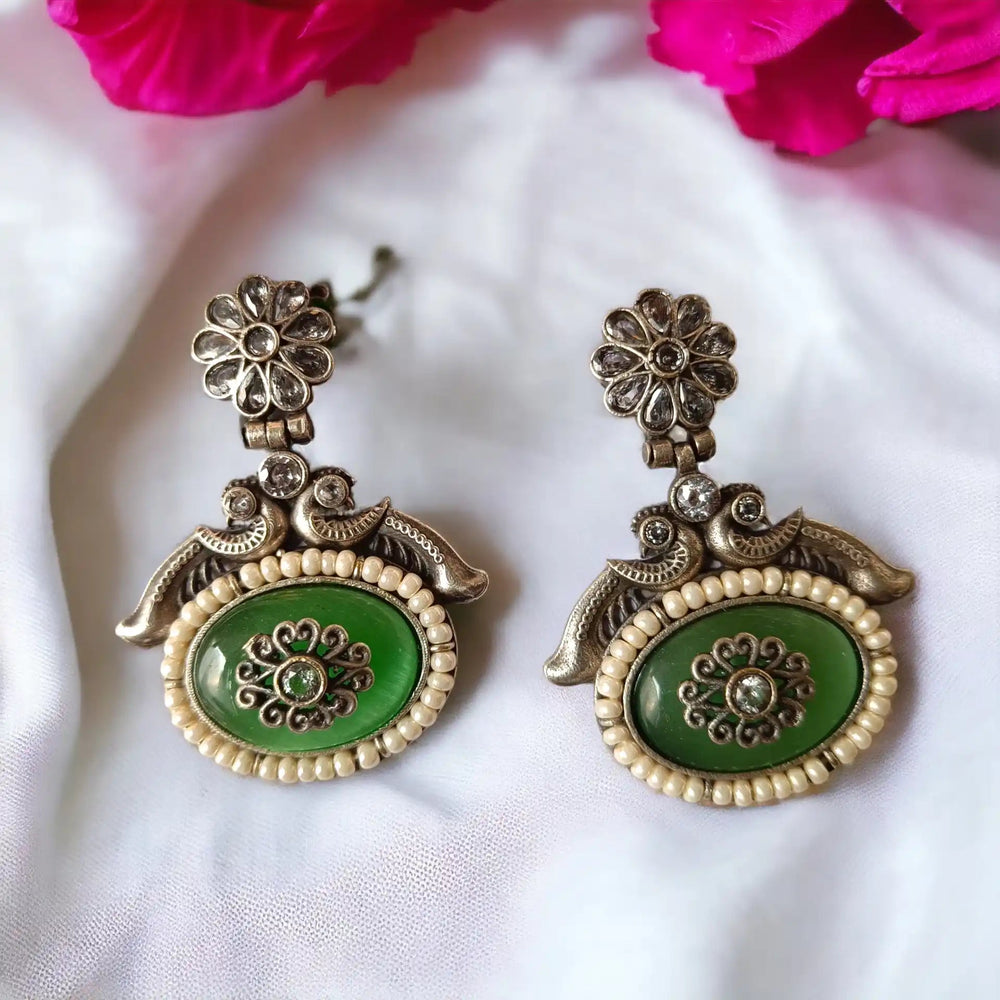 TELA NAARI STYLISH INTRICATE SILVER OXIDISED GREEN NECKLACE WITH EARRINGS