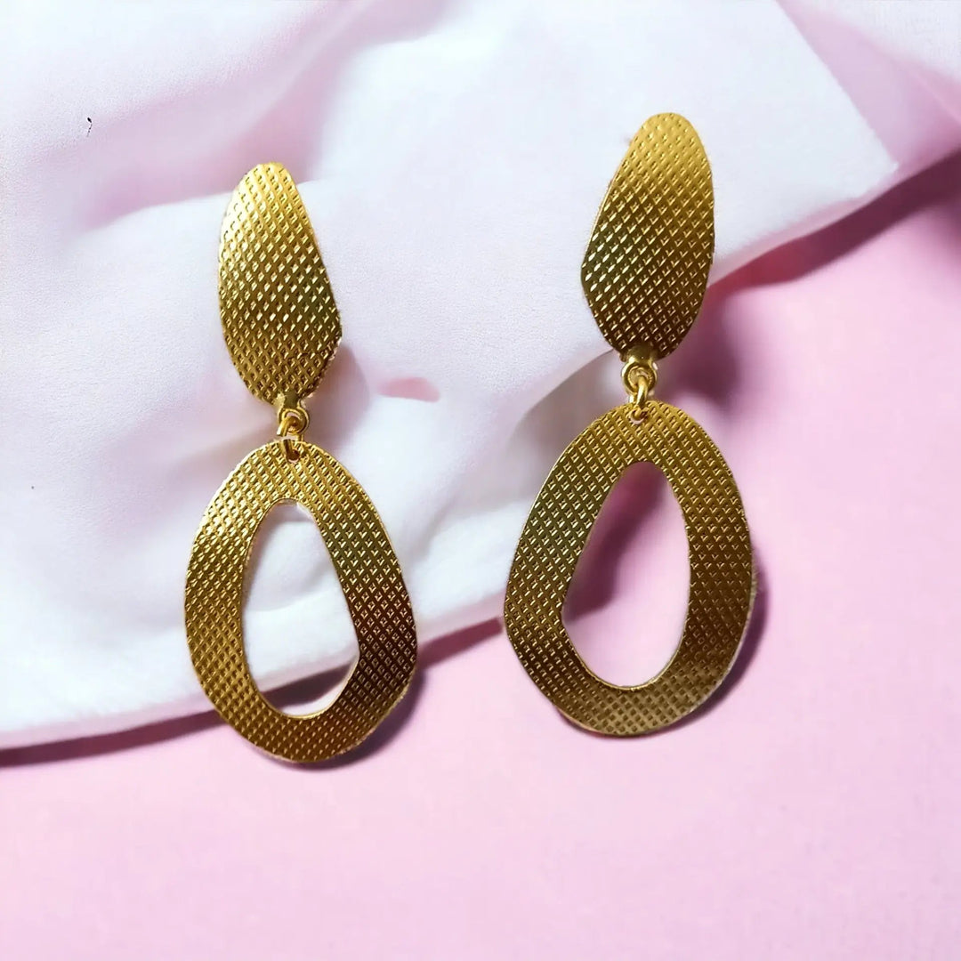 CLASSIC ELEGANT AASHCHARYA GOLD TONED SILVER-PLATED CHIC EARRINGS