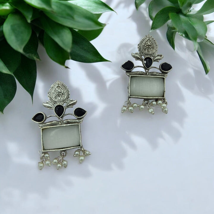 TIMELESS BEAUTY AANANYA SILVER OXIDISED PEARL EARRINGS