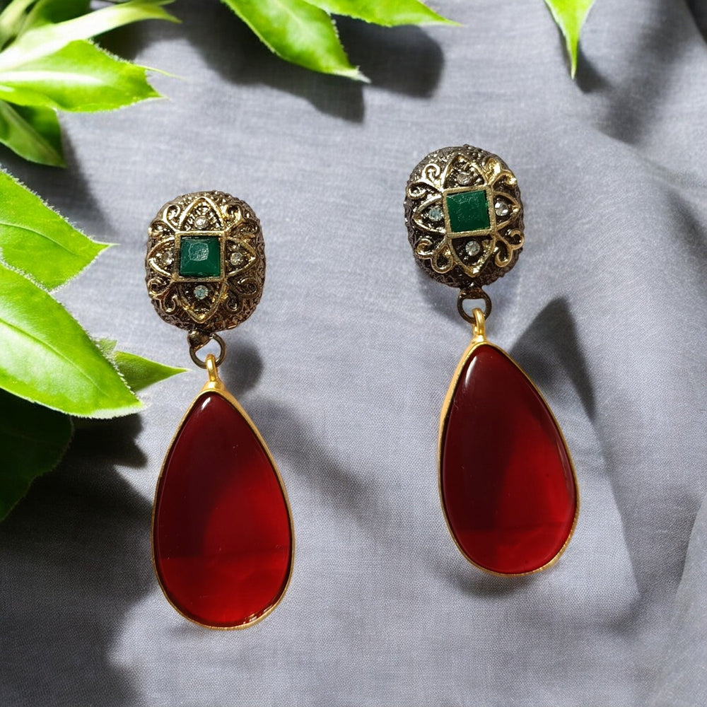 TIMELESS ELEGANCE AARADHANA RED BAROQUE GOLD PLATED NECKLACE SET