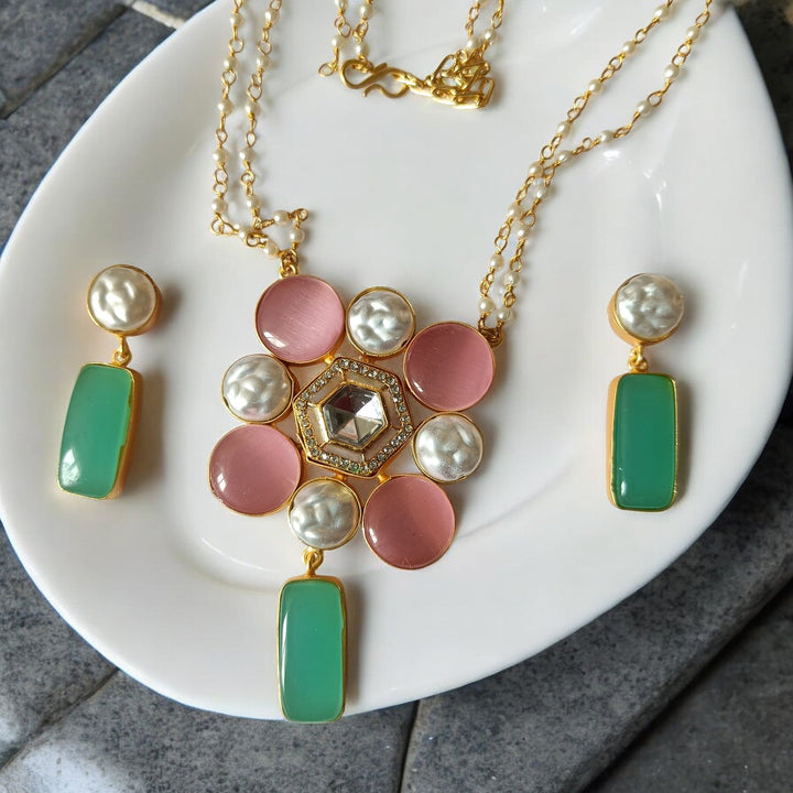 TIMELESS ELEGANCE AARADHITA PINK AND SEA GREEN BAROQUE GOLD PLATED NECKLACE SET [product_variant]